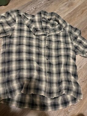Vintage Men's Short-Sleeve Button-Up Plaid Shirt in Cream and Black